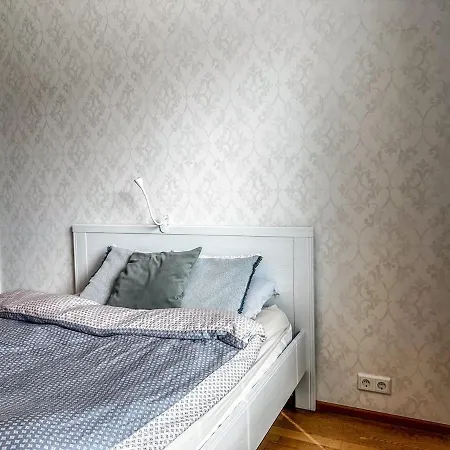 Spacious 1-br, Central, Fully Equipped, Smart Tv *